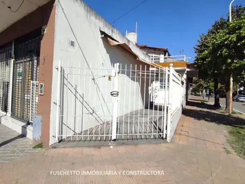 Venta de Casa con dos locales en Ciudad Madero