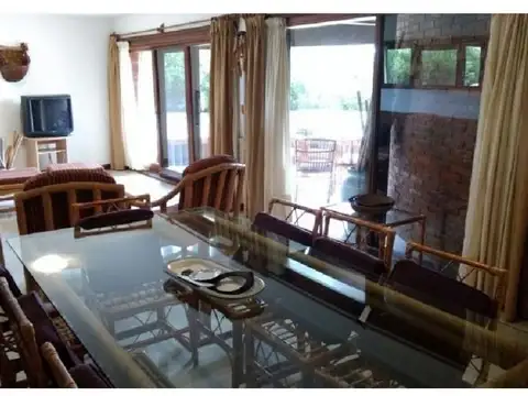 Departamento 4 ambientes con 3 baños