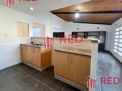 Vende Casa en Barrio  12 de Septiembre, Cipolletti