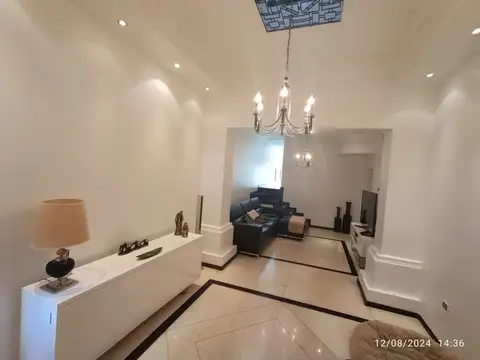 Casa en Venta en Luis Agote, USD 290.000