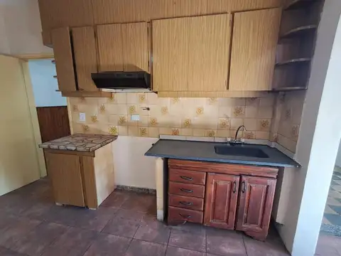 CASA EN 1° PISO CON TERRAZA