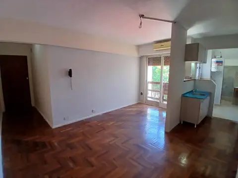 Monoambiente totalmente reciclado con muy luminoso