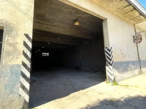 Galpón en alquiler de 300m2 ubicado en Wilde