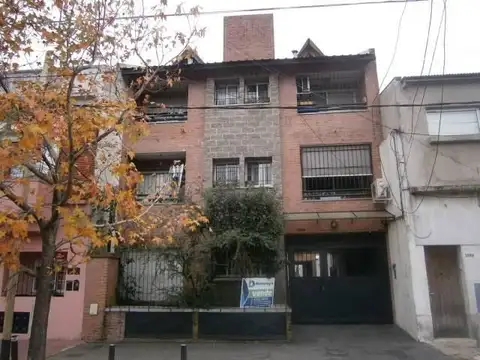 VENTA - hermoso DptO. 3 amb.  con orientación al Este en un