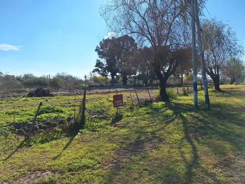 Camino Rivadavia y Acceso