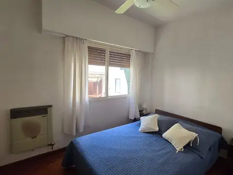 De los Langostinos 1000