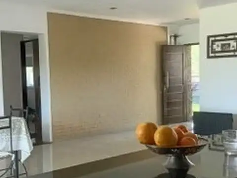 Venta Impecable Casa 2 dormitorios - Los Indios