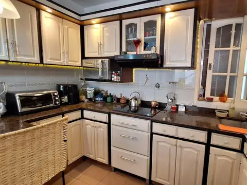 Departamento 6 ambientes con 1 baño