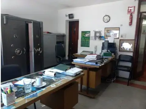 Gran Galpón Industrial Con Sector De Oficinas