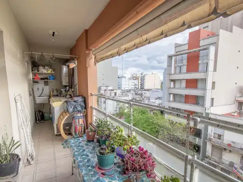 Departamento 4 ambientes con 2 baños