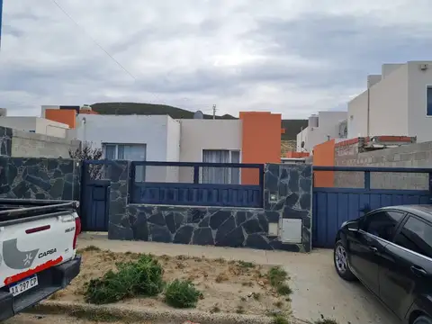 Casa Tres Dormitorios- Ciudadela