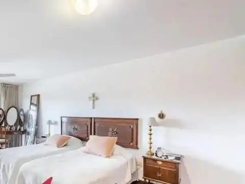 Departamento en Venta con 2 cocheras