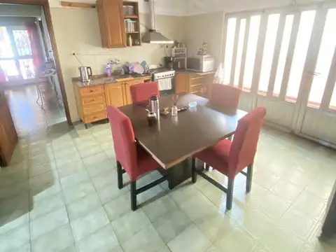 Casa en Venta en San Nicolas De Los Arroyos, USD 105.000