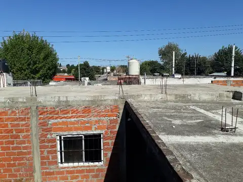 Depto Tipo Casa 3 ambientes con 2 baños