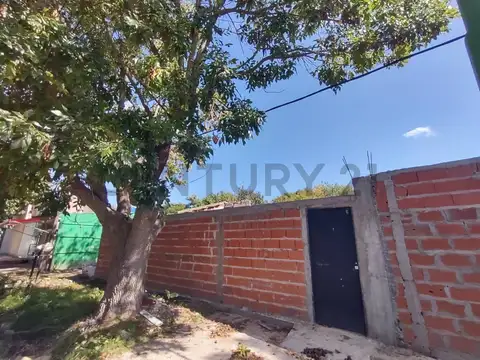 112 e/ 3 y 5 , Piso 0