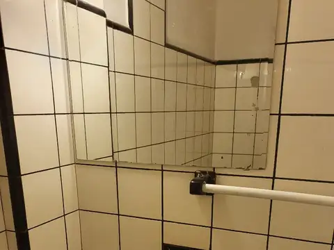 Local en Venta Via Pública