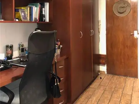 Llavallol 100, Piso 1