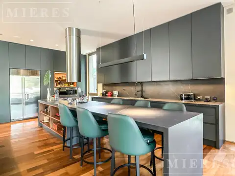 Casa en Venta de 5 dormitorios