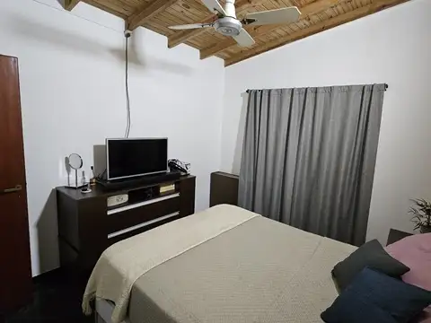 Casa 4 ambientes con 1 baño
