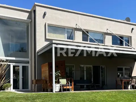 Casa en Venta de 5 dormitorios