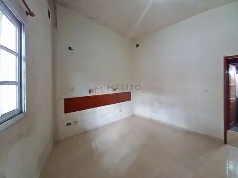 Depto Tipo Casa en Alquiler en Mataderos, $ 500.000