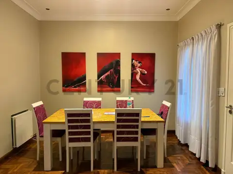 Casa en Venta con 1 cochera