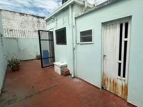 Depto Tipo Casa en Venta con 1 cocheras