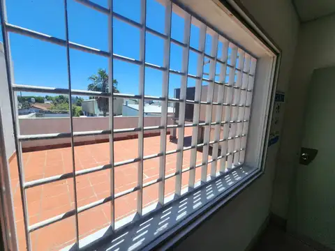 Local en Alquiler en Bella Vista, USD 2.745