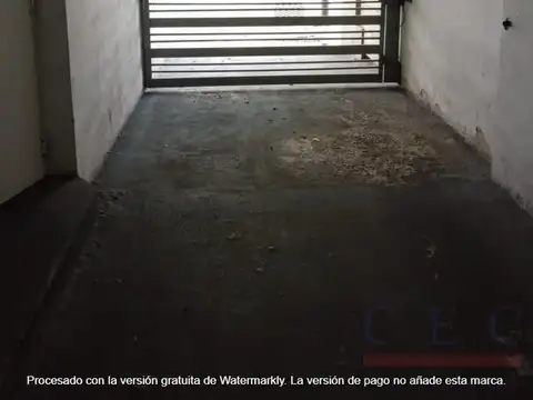 Eva Perón 4500 - Cochera Nº05