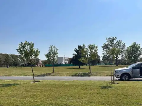 Terreno en Venta 20  mts Frente