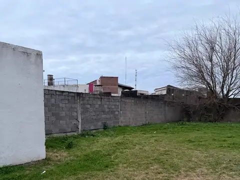 Sarmiento, Etruria 200