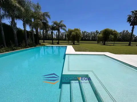 Casa en Venta en San Diego Country Club, USD 1.200.000