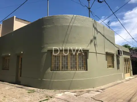 Casa en venta calle 19 esq 67