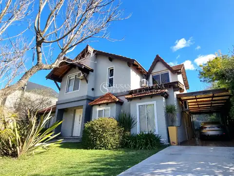 Casa en Venta en Acacias Blancas, USD 250.000