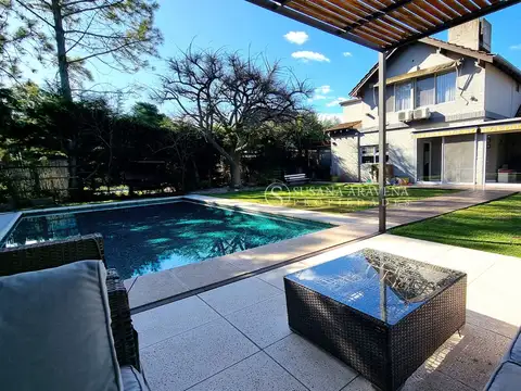 Casa  en Venta en Acacias Blancas, Maquinista F. Savio, Escobar