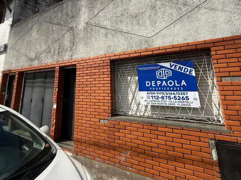 Casa multifamiliar con 3 unidades  lote 8,66x45