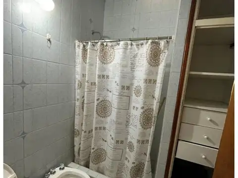 Depto Tipo Casa en Alquiler en Caseros, $ 580.000