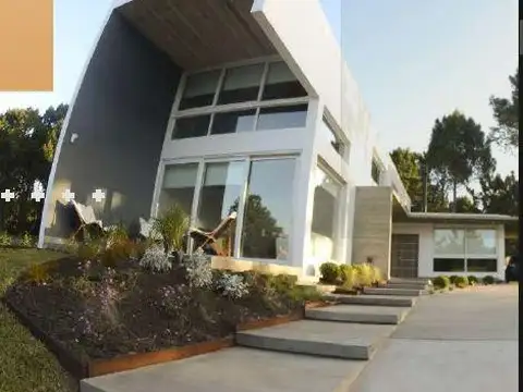 CASA EN VENTA EN COSTA DEL ESTE