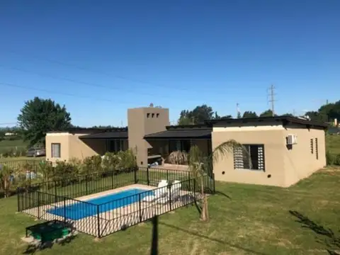 Casas quinta 3 ambientes - Piscina privada - Colonia Suiza, Baradero