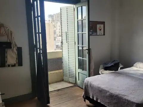 Departamento en VENTA -PERMUTA - Balvanera - once - 4 ambientes - balcón.