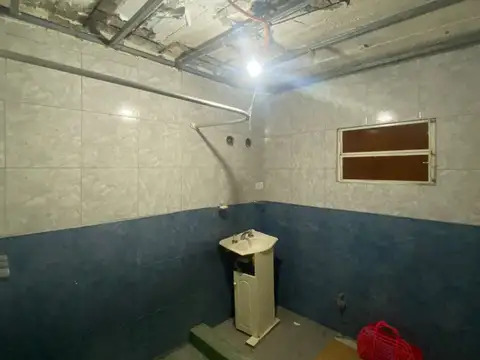 CASA CON TERRENO AMPLIO EN BOSQUES U$S 40.000.-