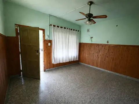 Casa en Venta en Berazategui, USD 83.000