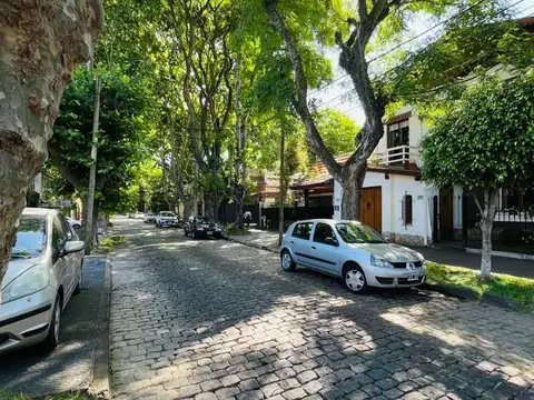 Lote 450m2 de Vías a Libertador.
