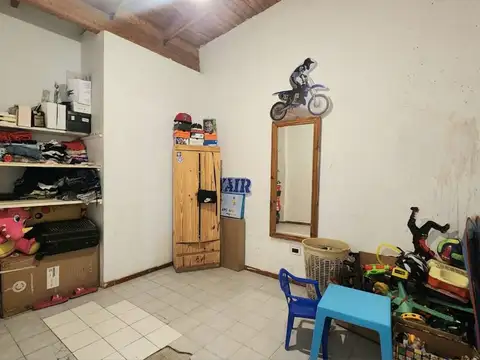 Casa 4 ambientes con 1 baño