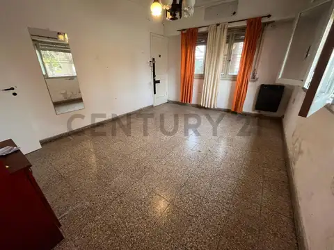 Av. 526 & 119 100, Piso 0