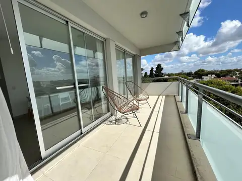 Departamento en Alquiler con 1 cocheras