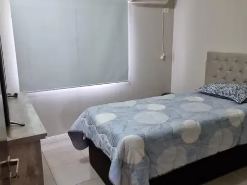 Muy lindo duplex Va 3 dorm gge exc. zona en Grand Bourg