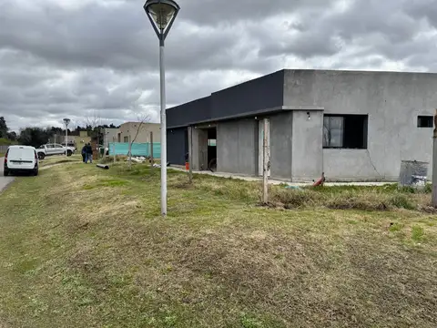 IMPORTANTE CASA A TERMINAR