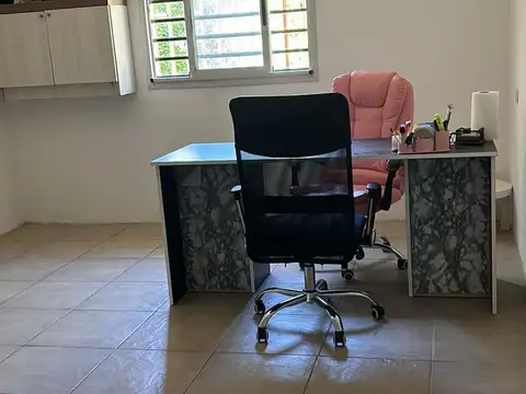 Local en Venta en Versalles, USD 600.000