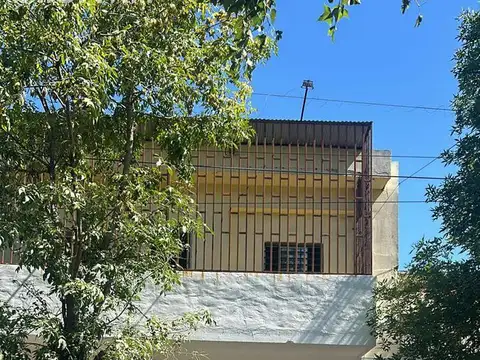 Ruiz de los Llanos 564 E/ San Blas y Camarones